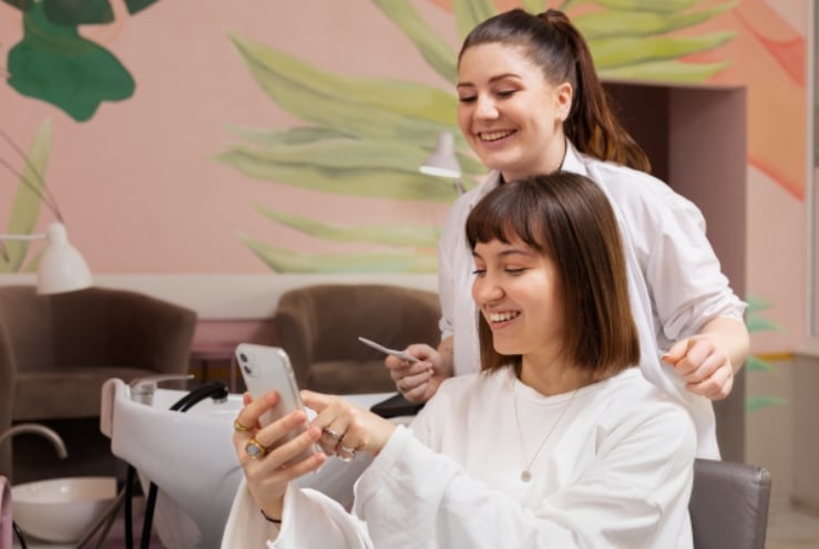 Text Marketing for Salons: 7 Ways to Benefit